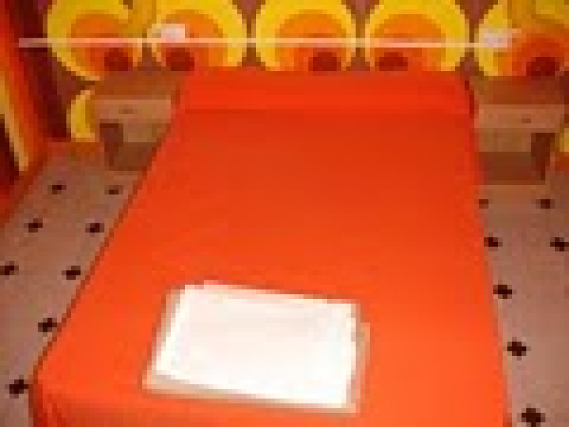 RED NEST
