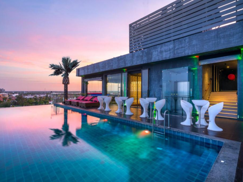 REGAL RESEAU HOTEL & SPA