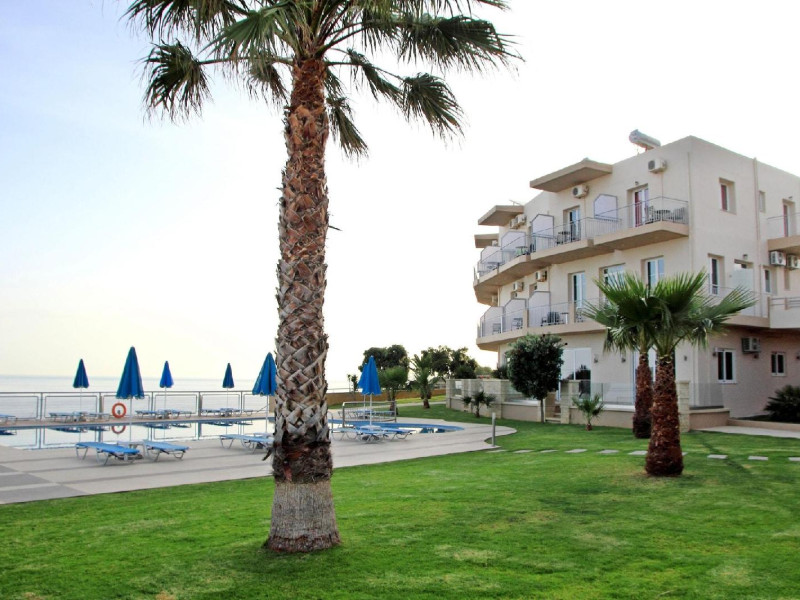 Renieris Hotel