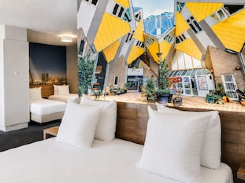ROTTERDAM TELEPORT HOTEL