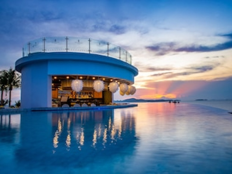 ROYAL CLIFF BEACH TERRACE