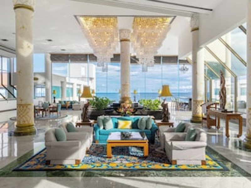 ROYAL WING SUITES & SPA