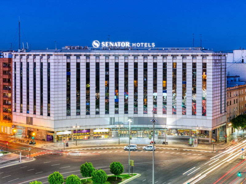 Senator Parque Central Hotel