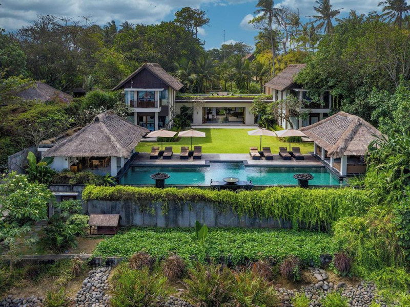 Seseh Beach Villas