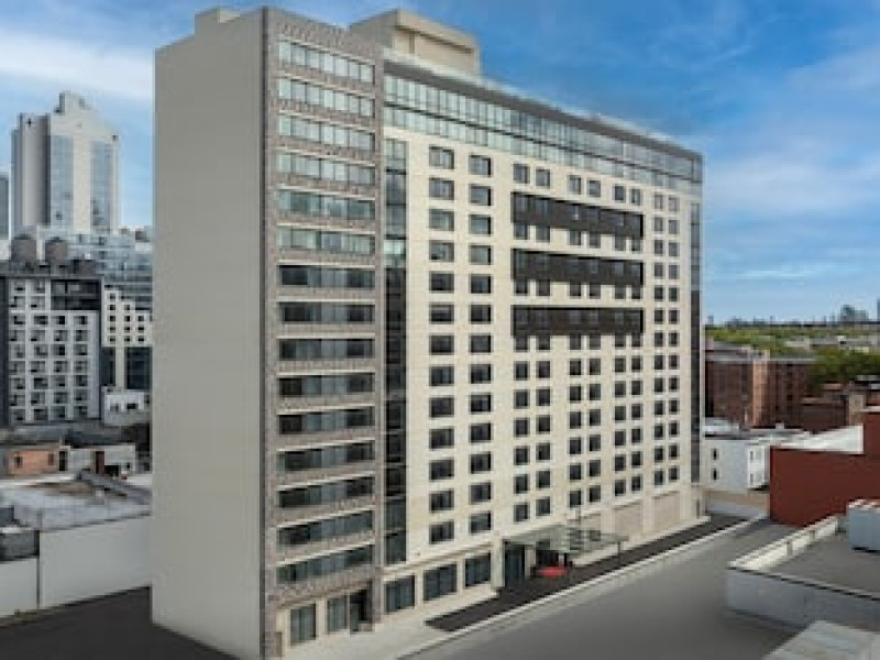 SPRINGHILL SUITES BY MARRIOTT NEW YORK QUEENS