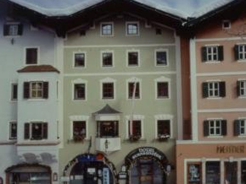 STRASSHOFER