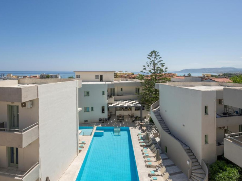 Summer Beach Hotel