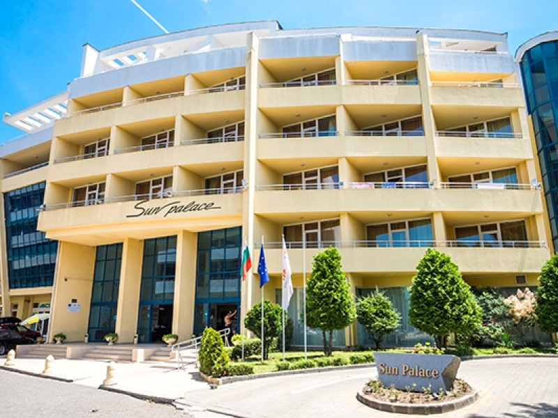 SUN PALACE