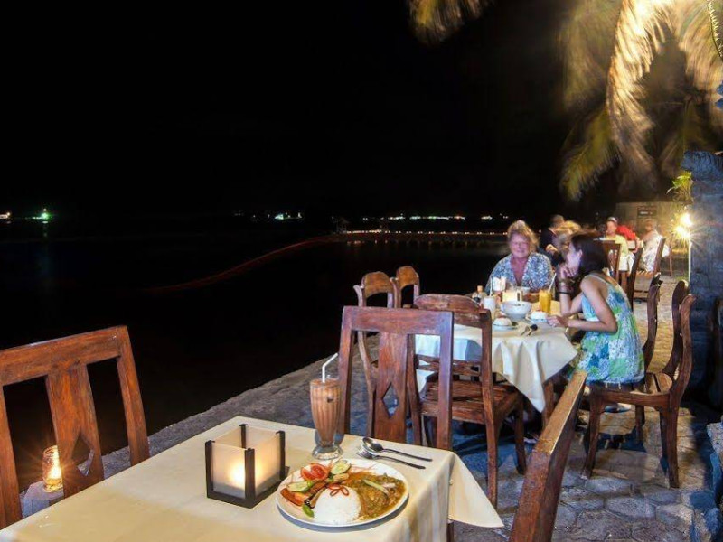 Temple Cafe & Seaside Cottages