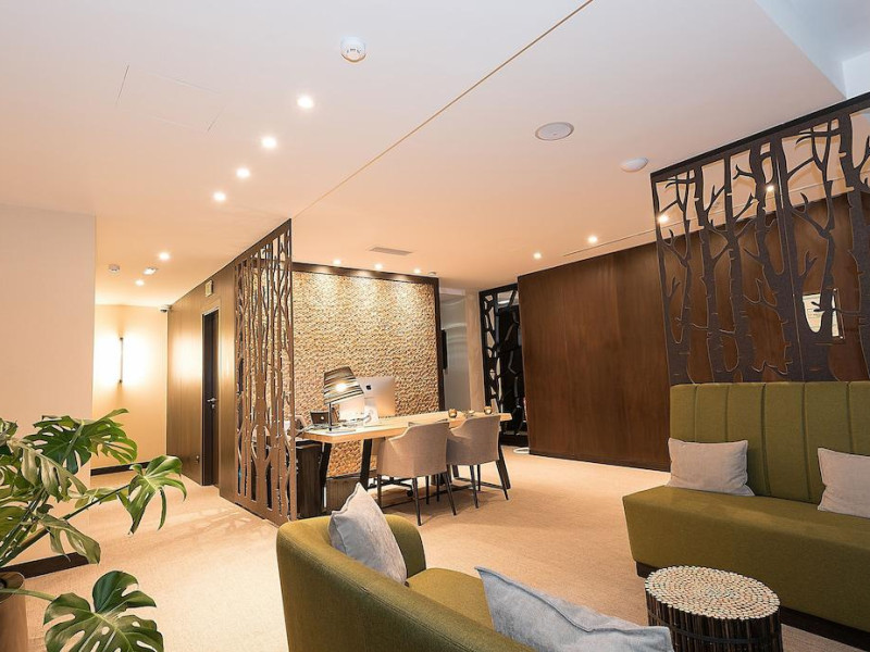 THE LEAF BOUTIQUE HOTEL