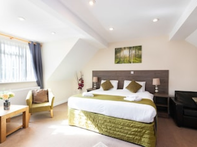 THE LIMES COUNTRY LODGE