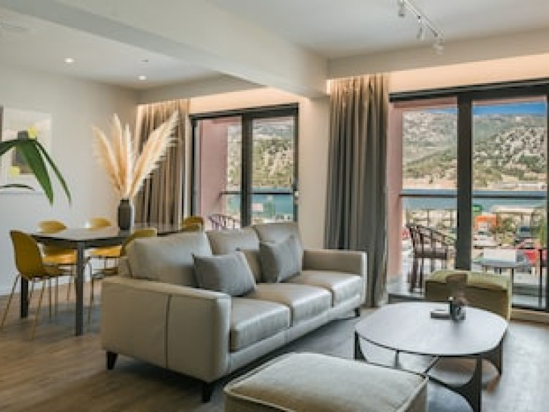 THE TWELVE SUITES COLLECTION