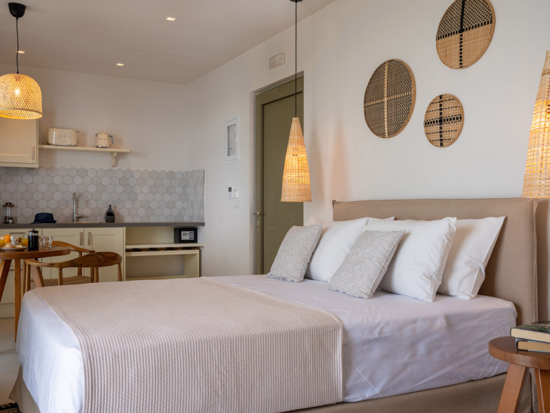 Thea Luxury Suites