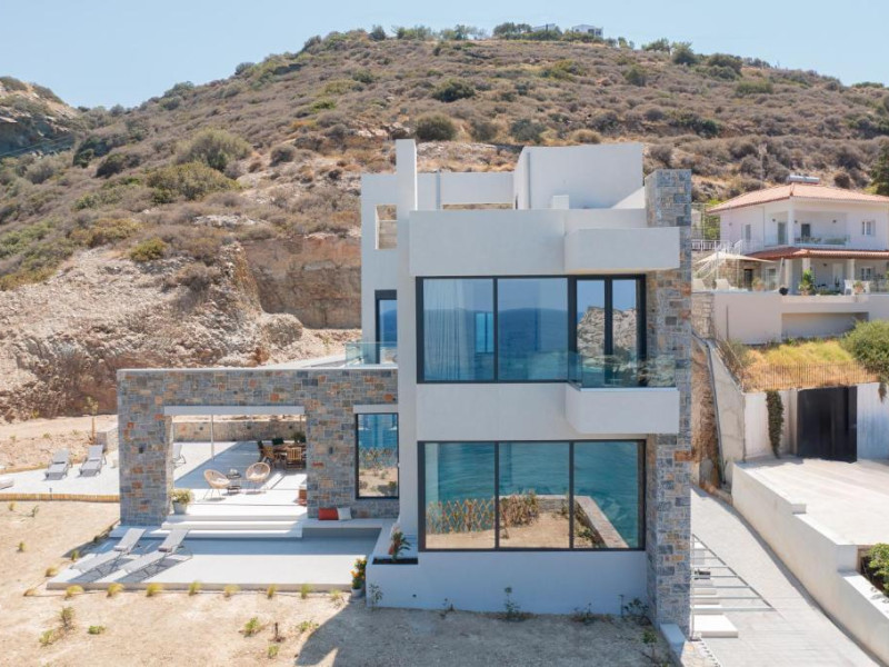 TheaSea Luxury Residence, Adults 13+