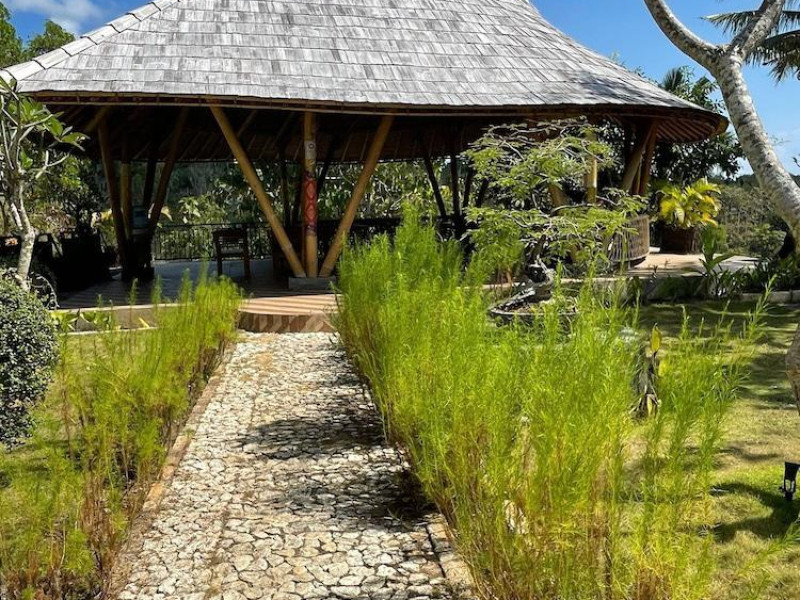 Tinggian Hill Retreat