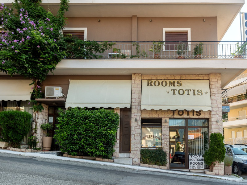 Toti Boutique Rooms
