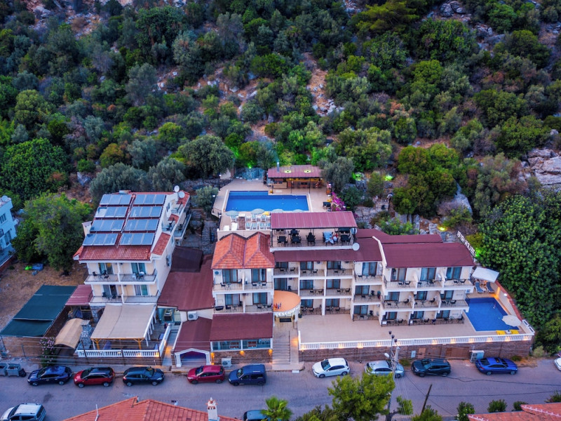 TURUNC LIFE HOTEL