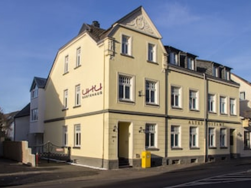 UHU GASTEHAUS