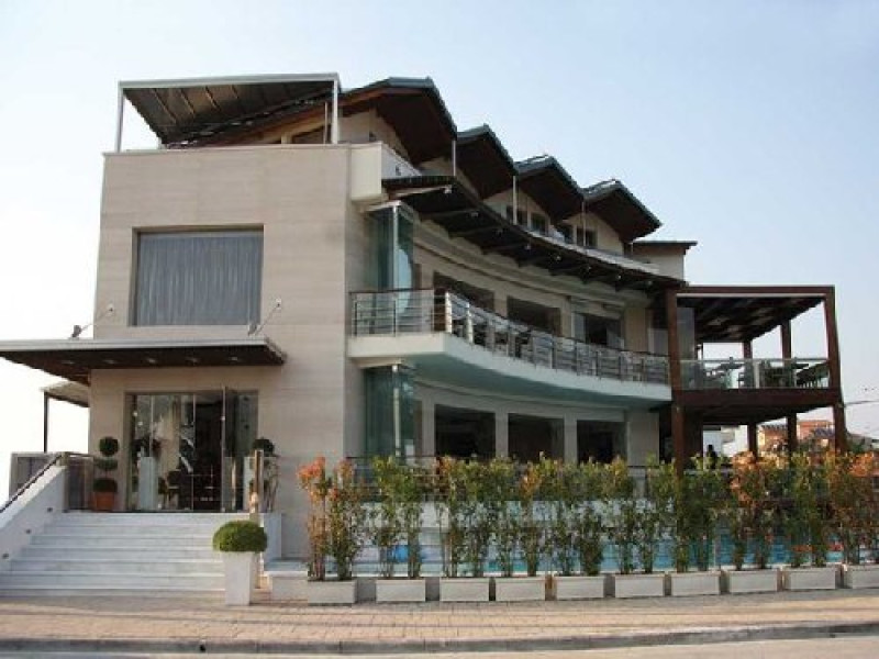 Cosmopolitan  and Spa (Paralia Katerinis)