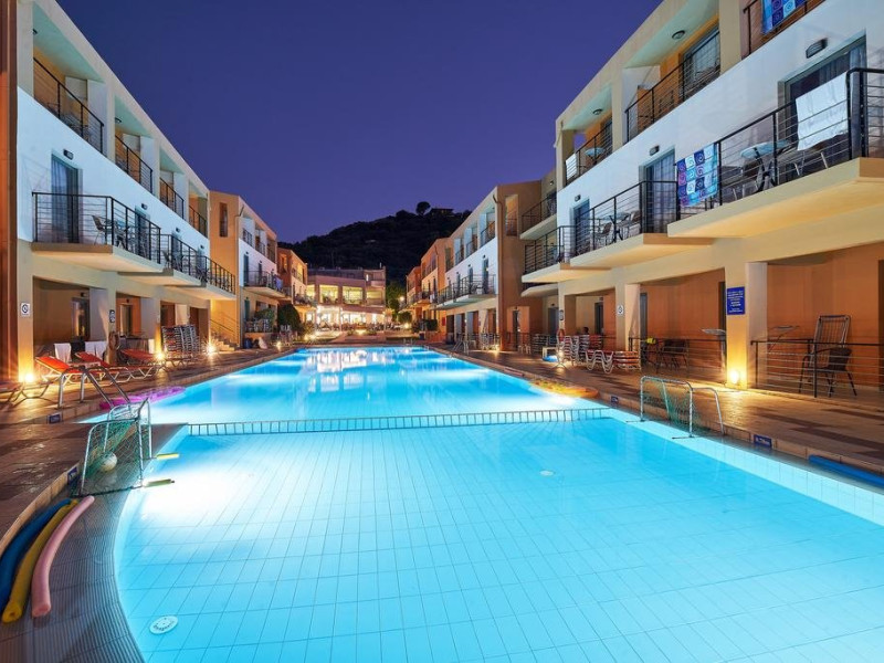 Sunrise Village - recomandat 3*superior (C)
