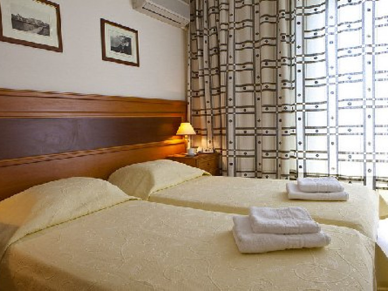 Summery (Lixouri)
