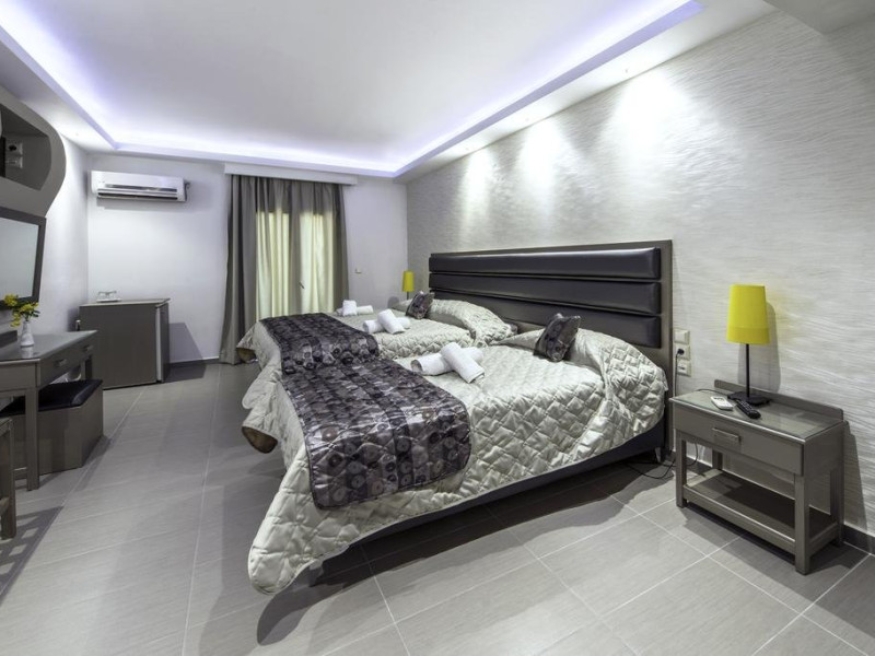 Pirofani Hotel (Lefkada Town)