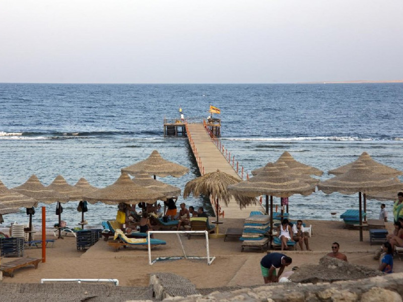 TAMRA BEACH RESORT