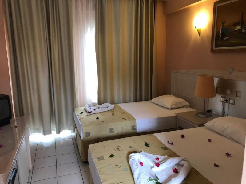 ARES DREAM HOTEL