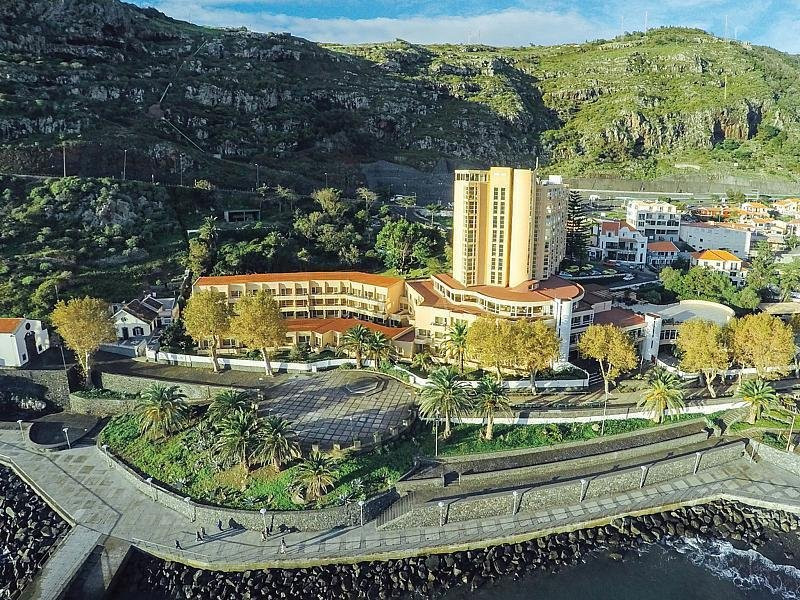 Baia Madeira Hotel - Ocean Beachfront