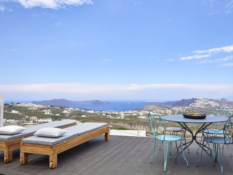 White & Co. La Torre Suites Santorini
