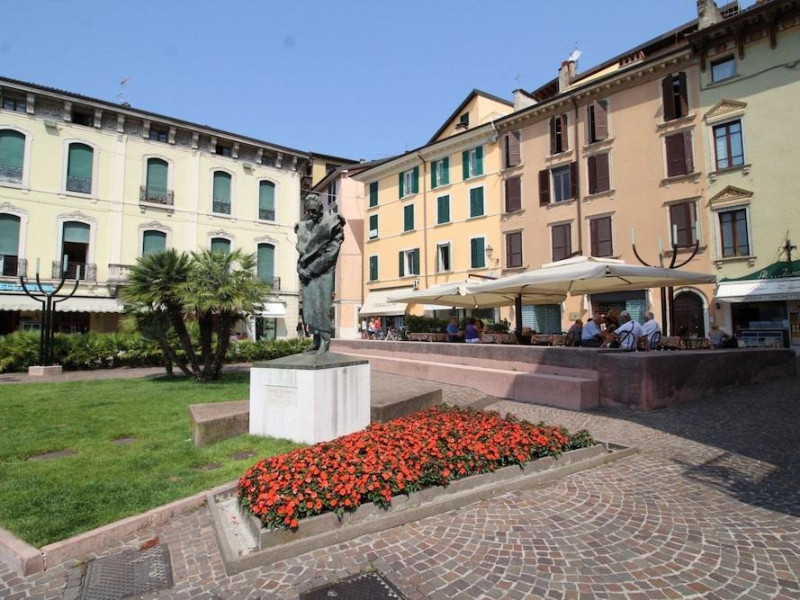 Zanardelli Square